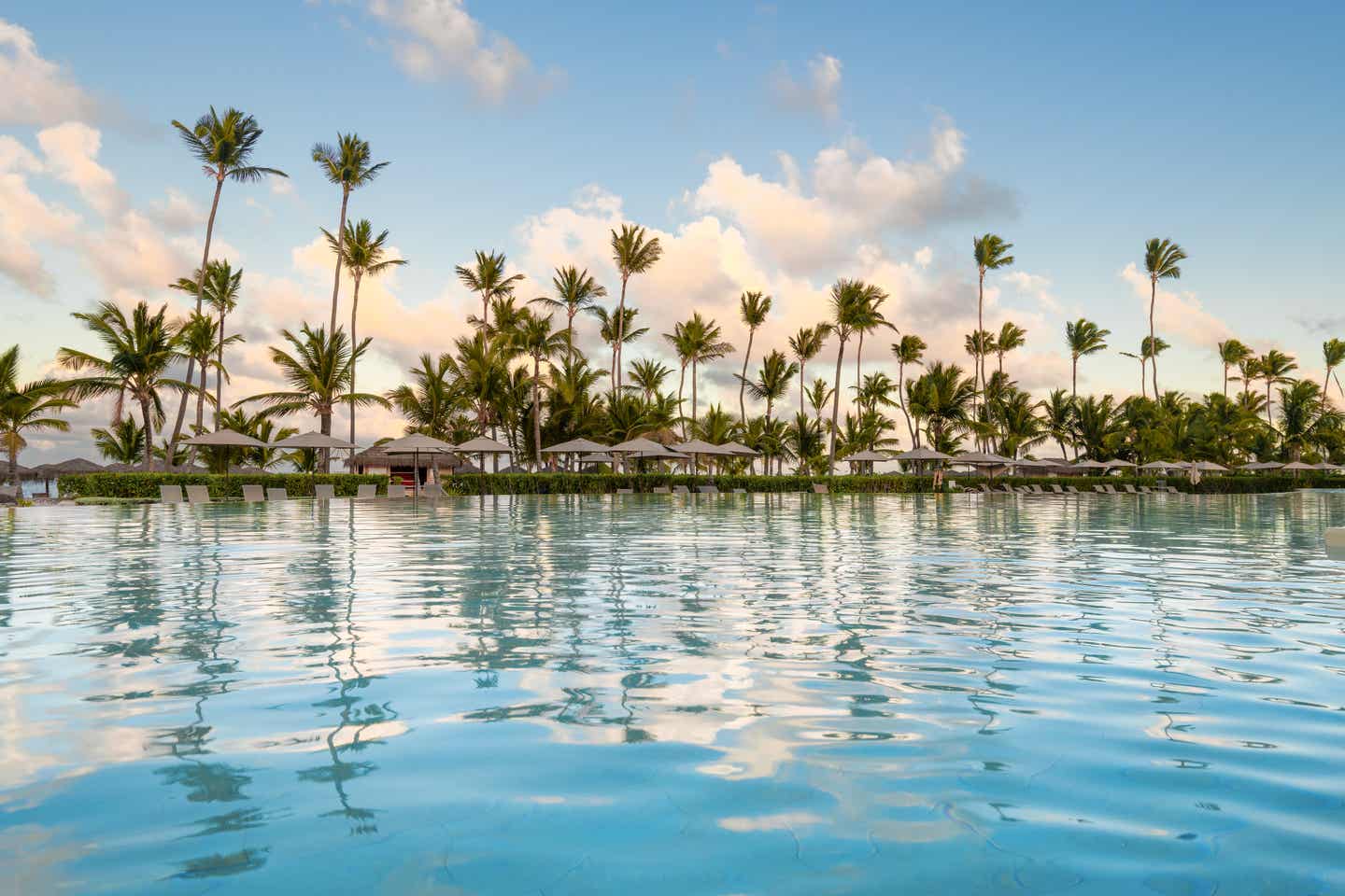 DomRep: Swimming Pool in Punta Cana