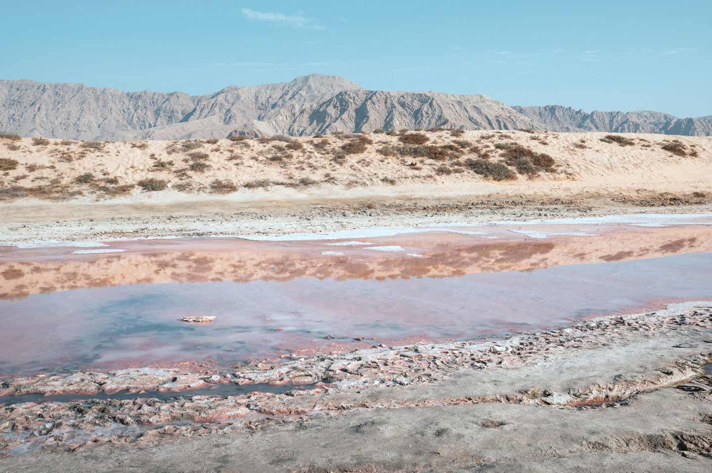 Rosa See in Ras Al Khaimah