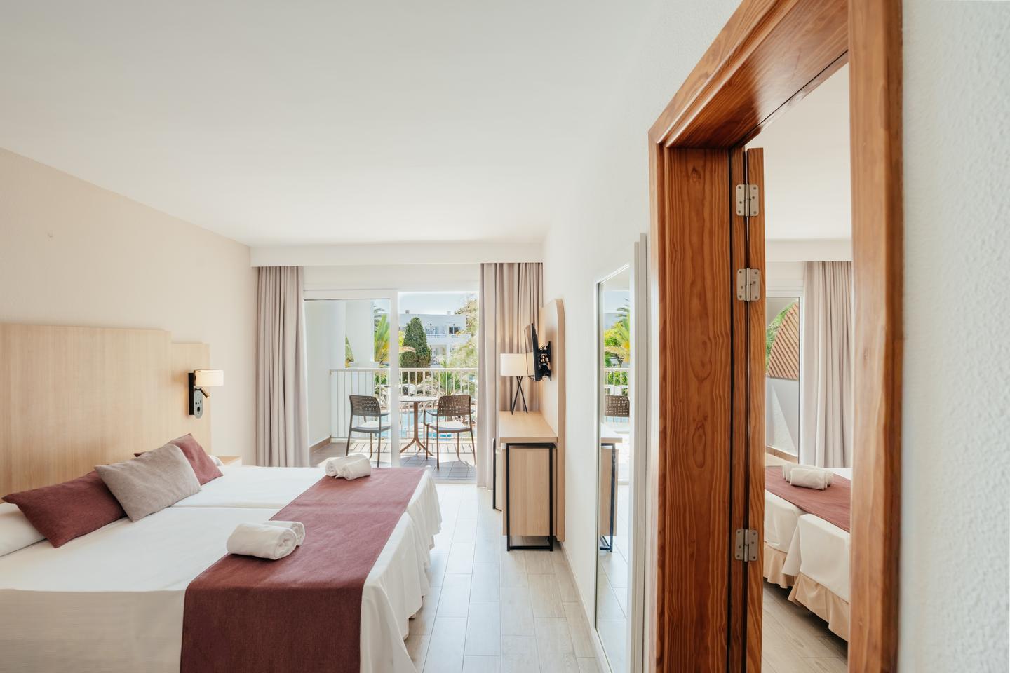Wohnbeispiel Familienzimmer Verbindungstür