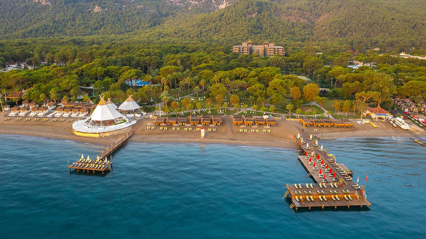 Balmy Foresta Hotel aus Vogelperspektive