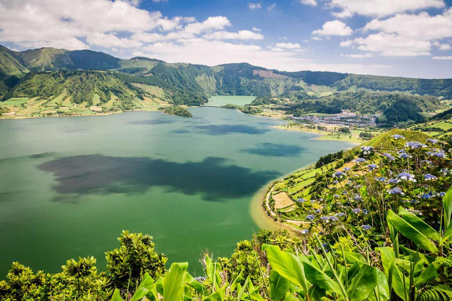 Der Kratersee Sete Cidades auf den Azoren