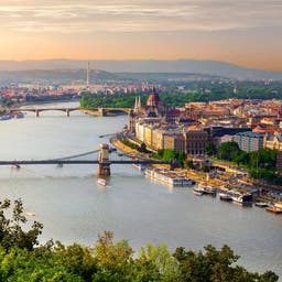 ungarn-budapest-panoramablick-g-1131645659.jpg