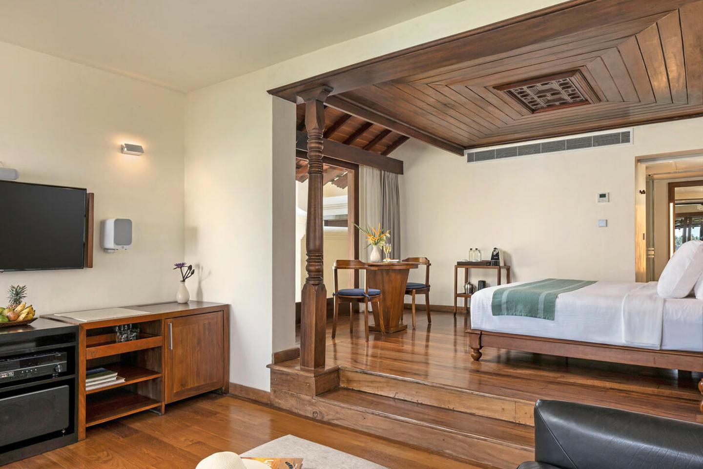 Wohnbeispiel Deluxe Suite with Pool