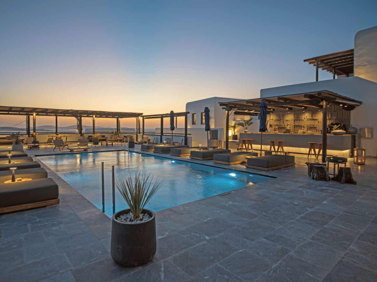 Blick über den Pool des ananea Mykonos