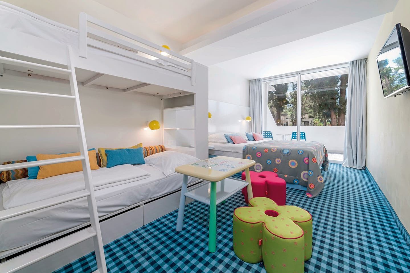 Wohnbeispiel Familienzimmer Parkseite Balkon