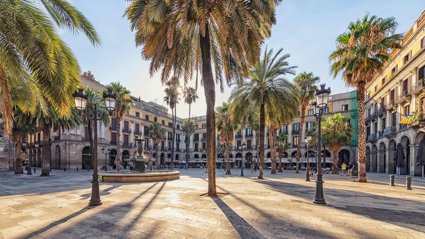 Im Januar in Barcelona am Placa Reial