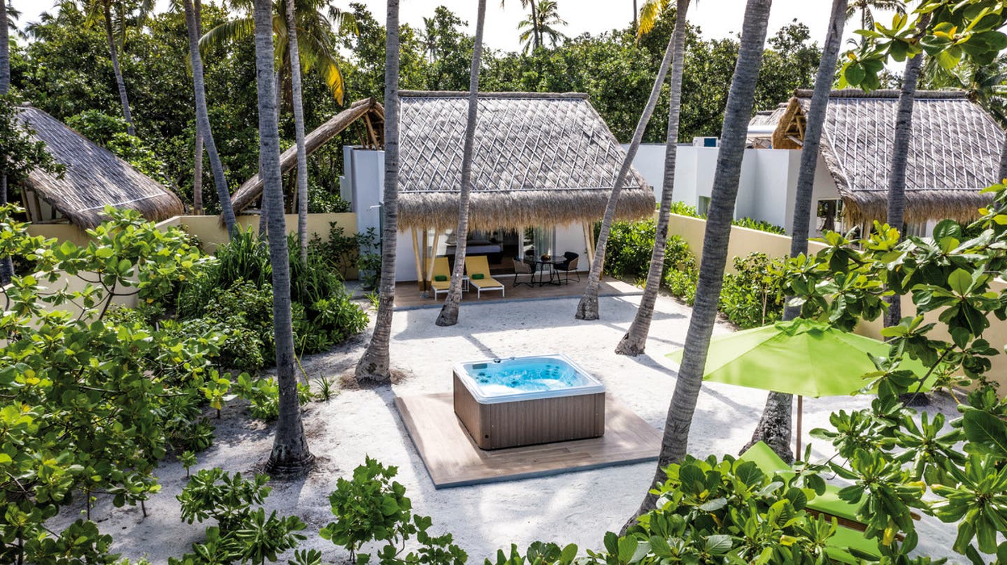 Wohnbeispiel Jacuzzi Beach Villa