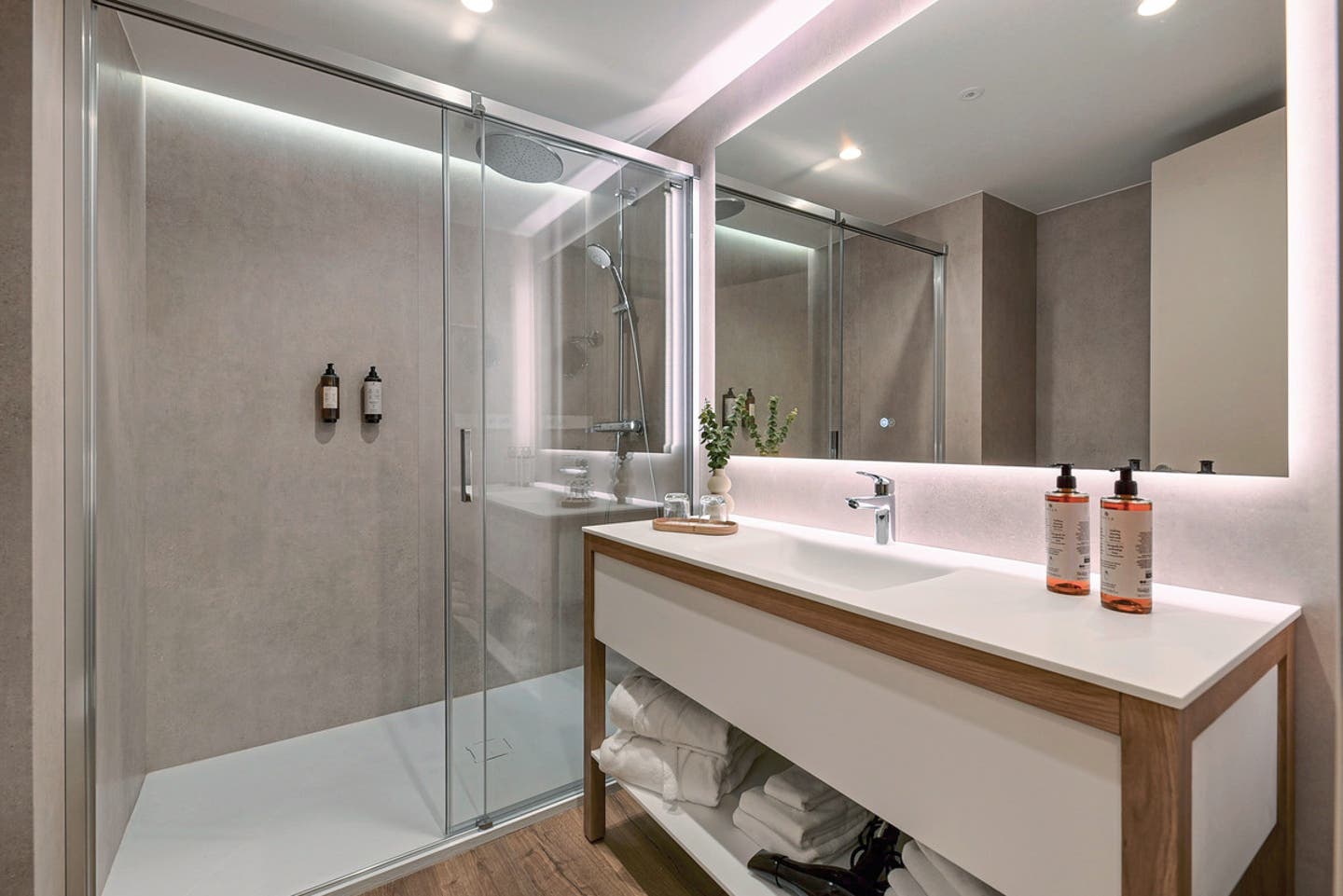 Badbsp. Doppelzi. Standard Premium