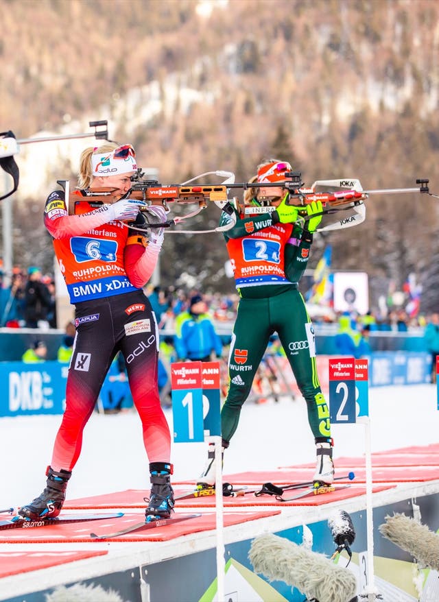 Wintersport Ruhpolding Biathlon Weltcup, Damen am Schießstand