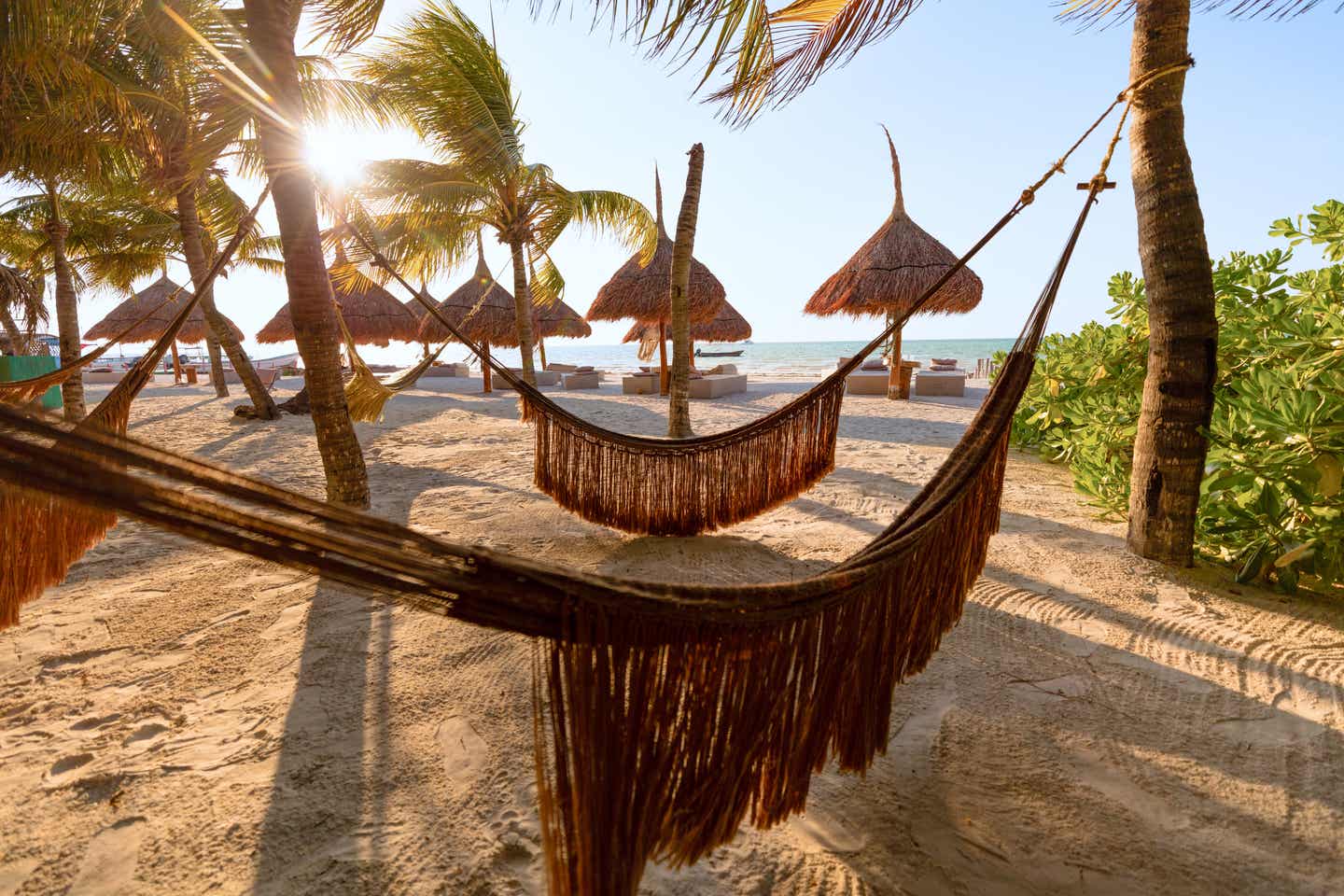 Hängematten am Strand von Holbox