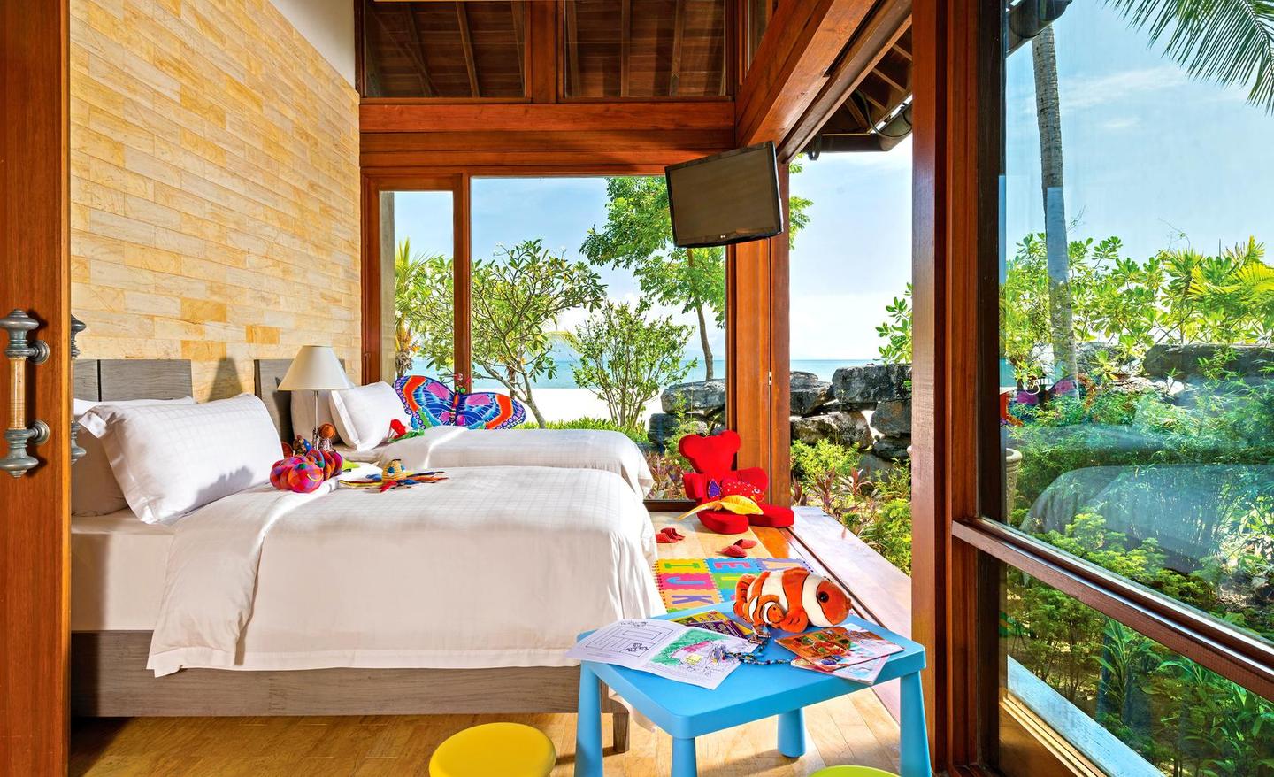 Deluxe Family Beach Villa 