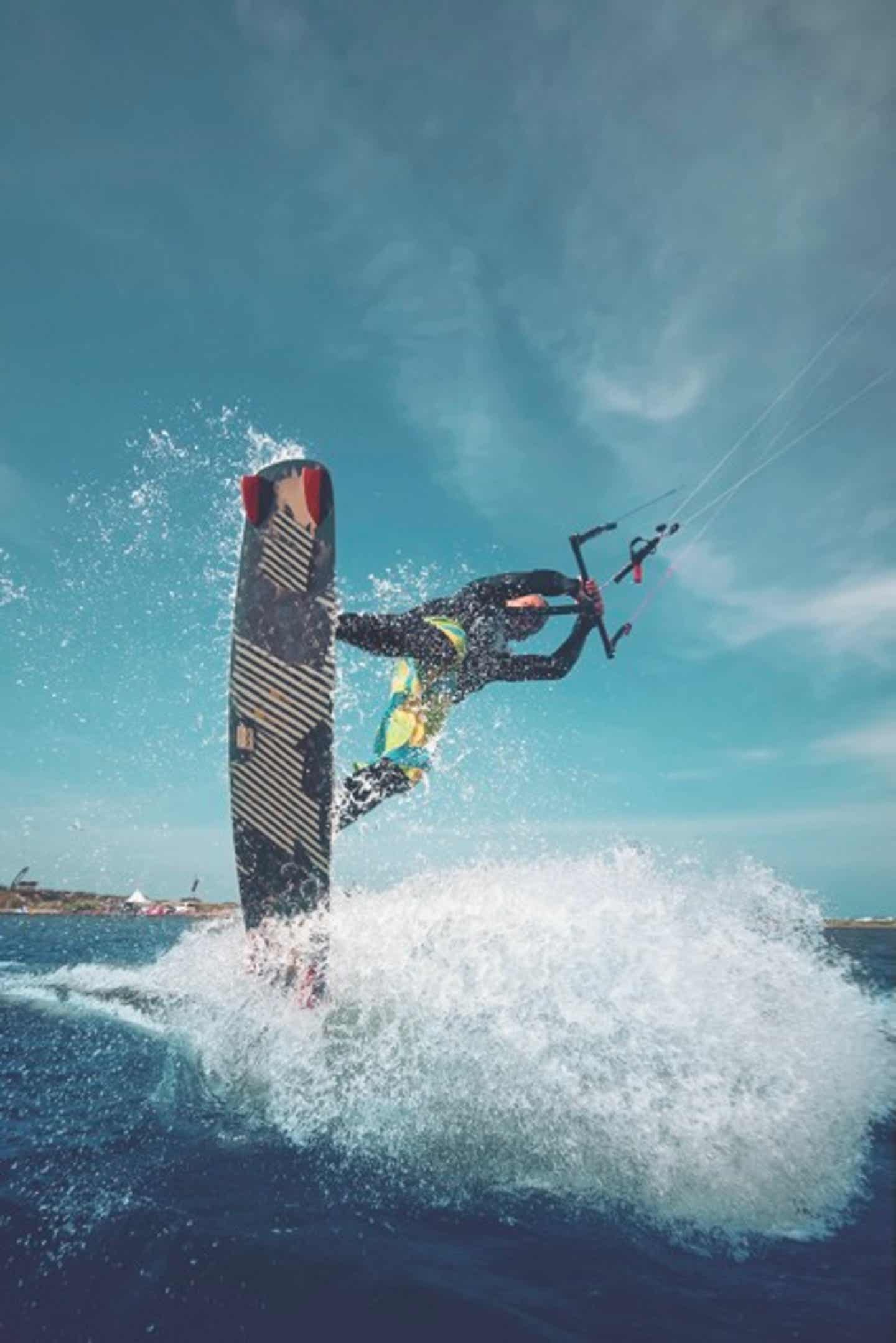 Ägypten Urlaub: Kitesurfing