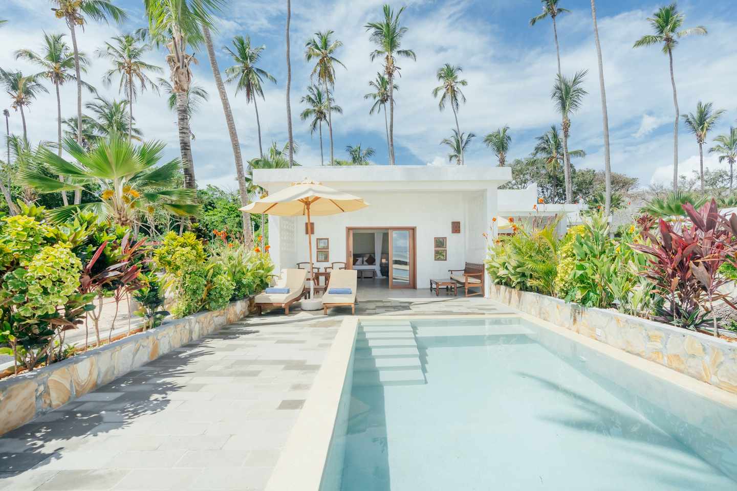 Blick auf eine Sea-Front-Villa im ananea Diamonds Mapenzi auf Sansibar