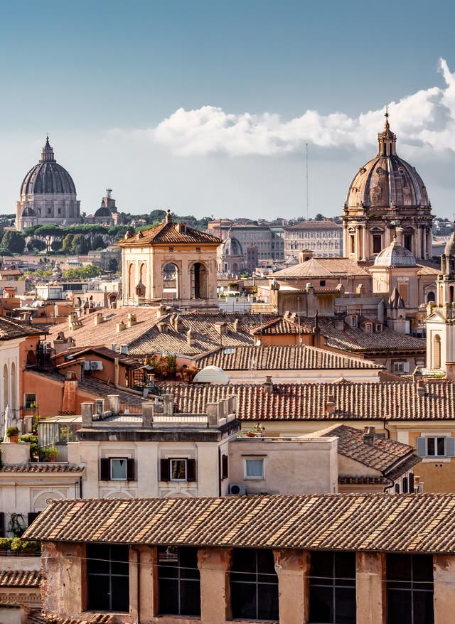 Rom Sehenswürdigkeiten Rom Sehenswürdigkeiten - Kuppel der Petersbasilika im Vatikan
