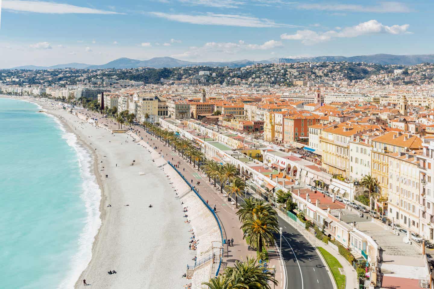 Nizza im Mai: Promenade zum Flanieren