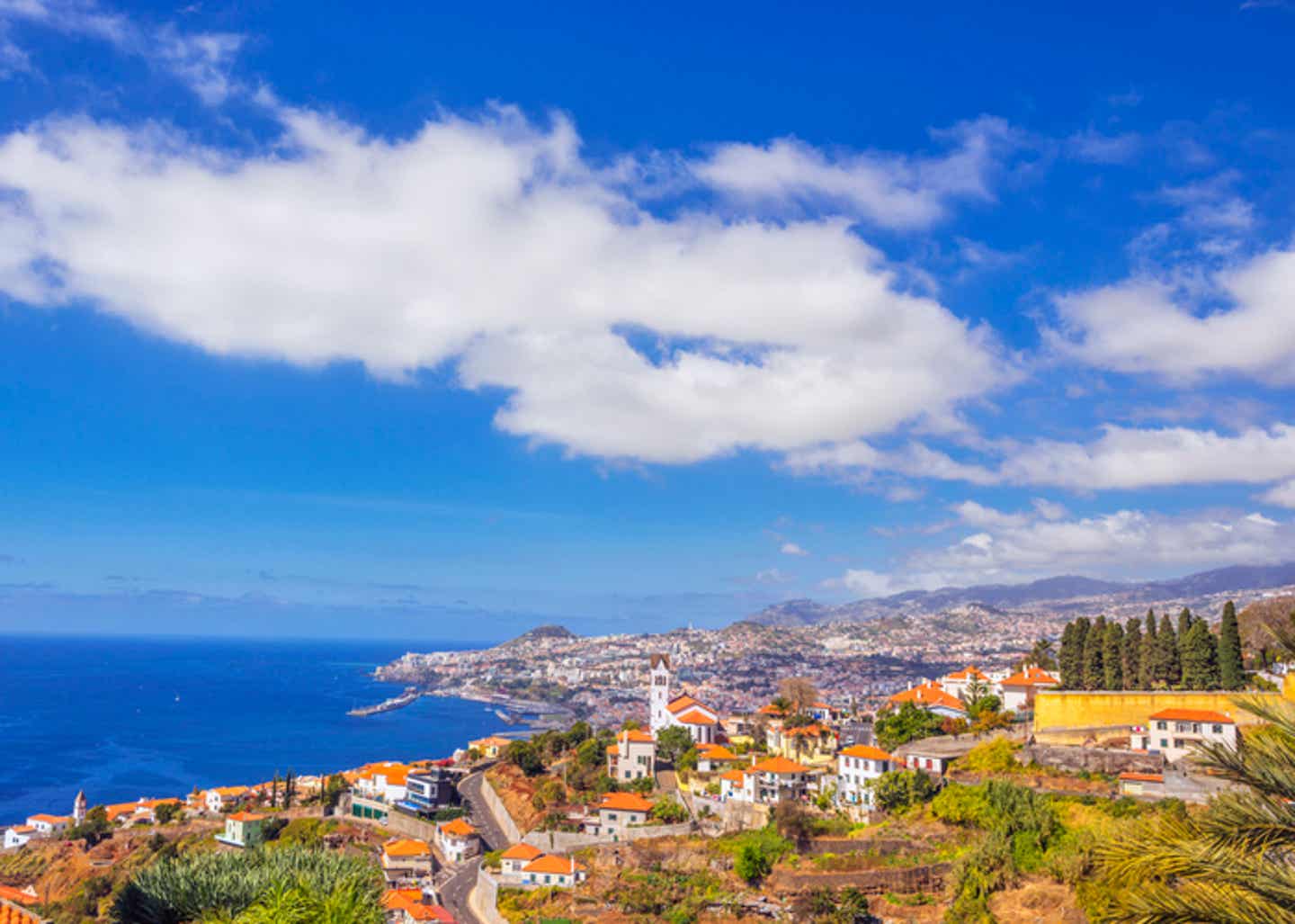 Blick auf Madeiras Hauptstadt Funchal