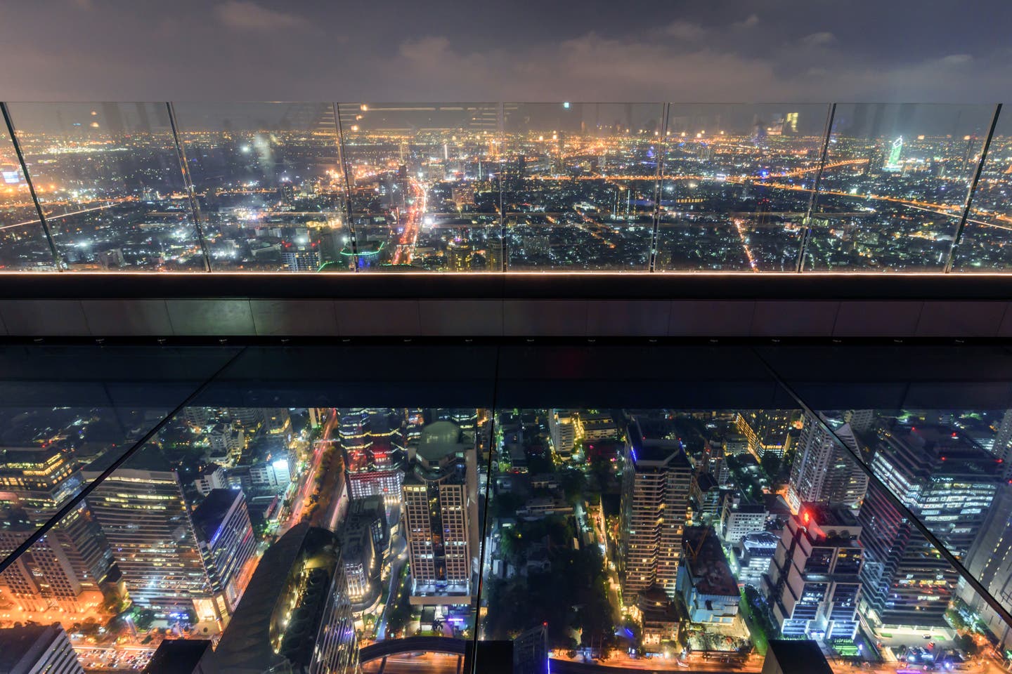 Ausblick auf Bangkok vom Mahanakhon Skywalk 