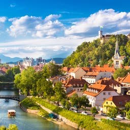 slowenien-ljubljana-panorama-fluss-g-494314515.jpg