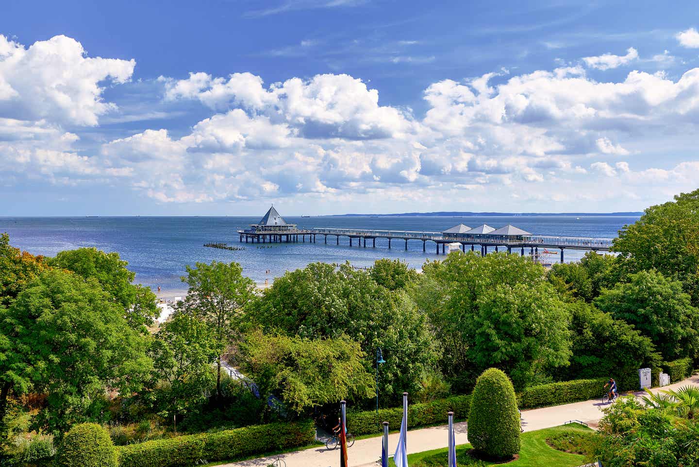 Seebrücke Heringsdorf und Strand auf Usedom, Ausflugsziele Ostsee