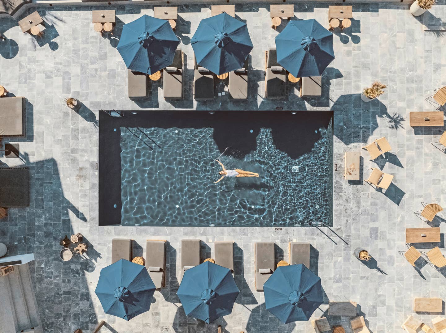 Poolbereich des ananea Mykonos
