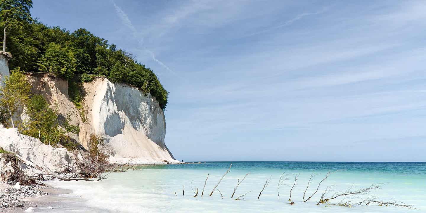 Strandurlaub in Deutschland: Die Kreidefelsen auf Rügen sind ein ideales Ziel