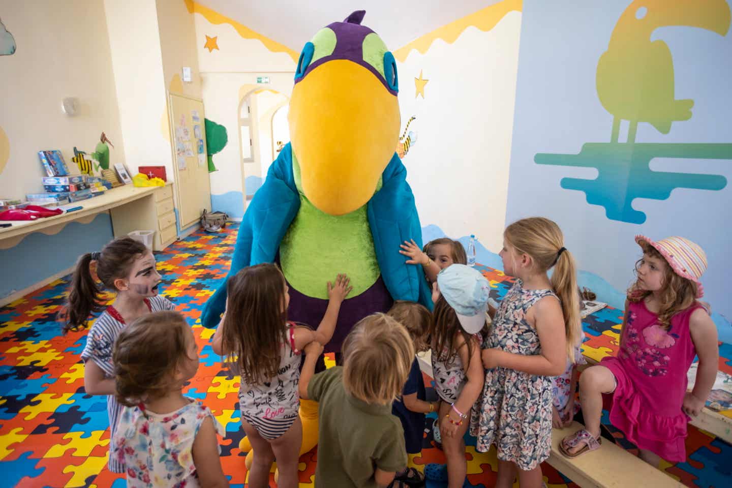 Meet and Greet mit dem Maskottchen des Kids Club
