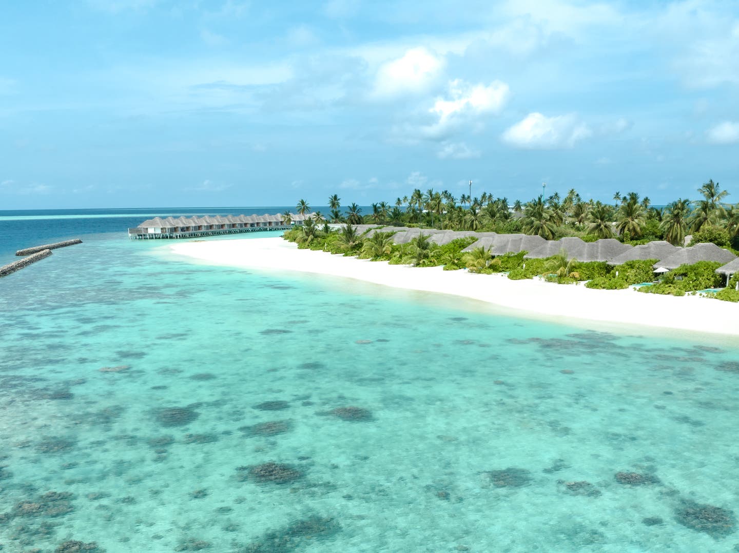 Ansicht des Strandabschnitts der Insel vor der blauen Lagune