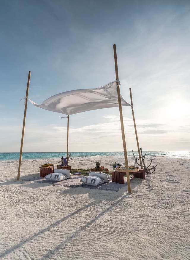 Erwachsenenhotels Die schönsten Erwachsenenhotels: Picknick am Strand Malediven