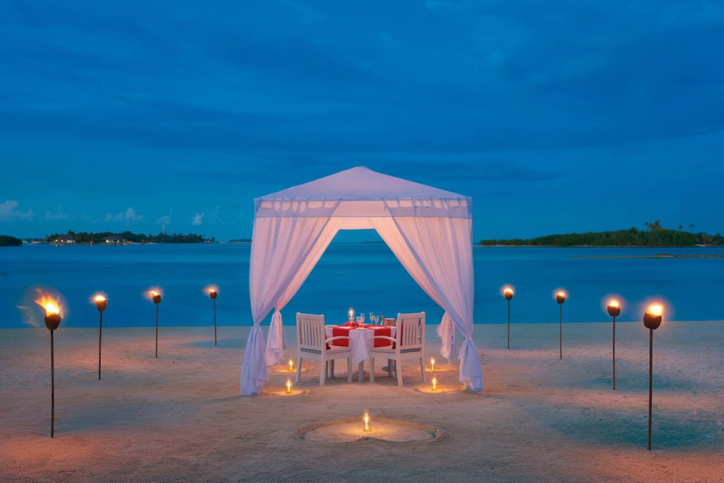 Direkt am Meer ein romantisches Dinner genießen