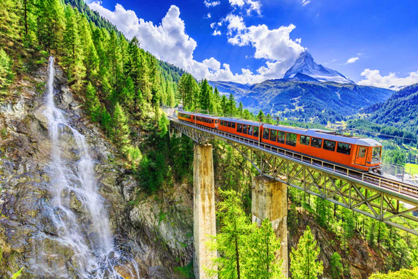 Eine Fahrt mit der Gornegrat Bahn in der Wallis Region ist spektakulär für Groß und Klein