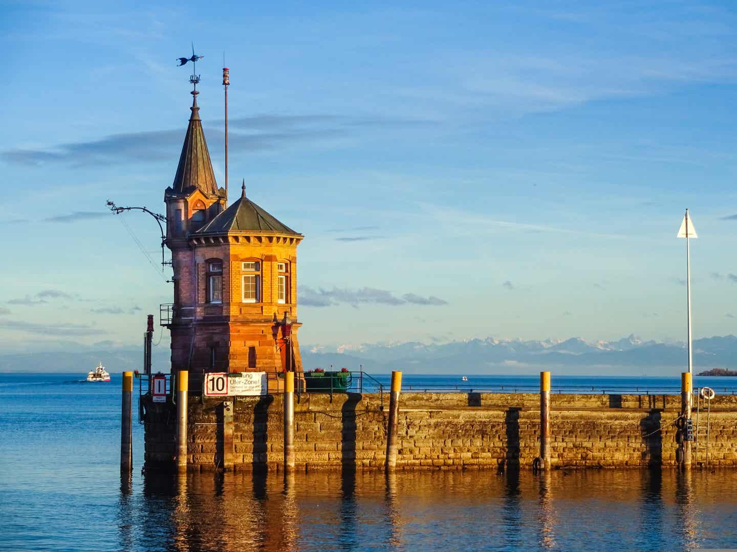 Urlaub in Konstanz – Leuchtturm von Konstanz