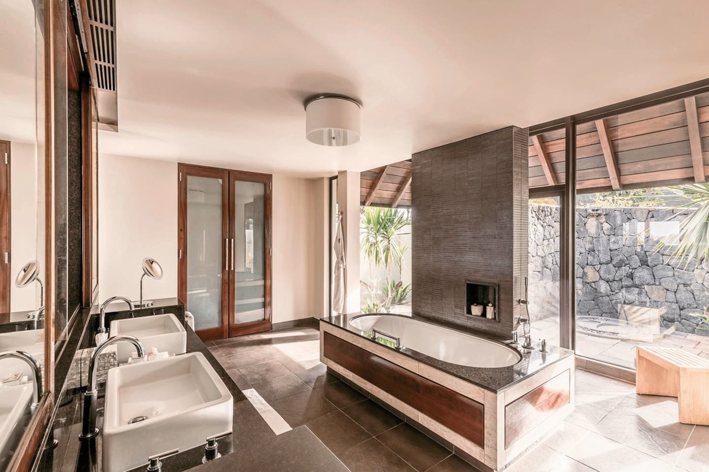 Island Garden Pool Villa