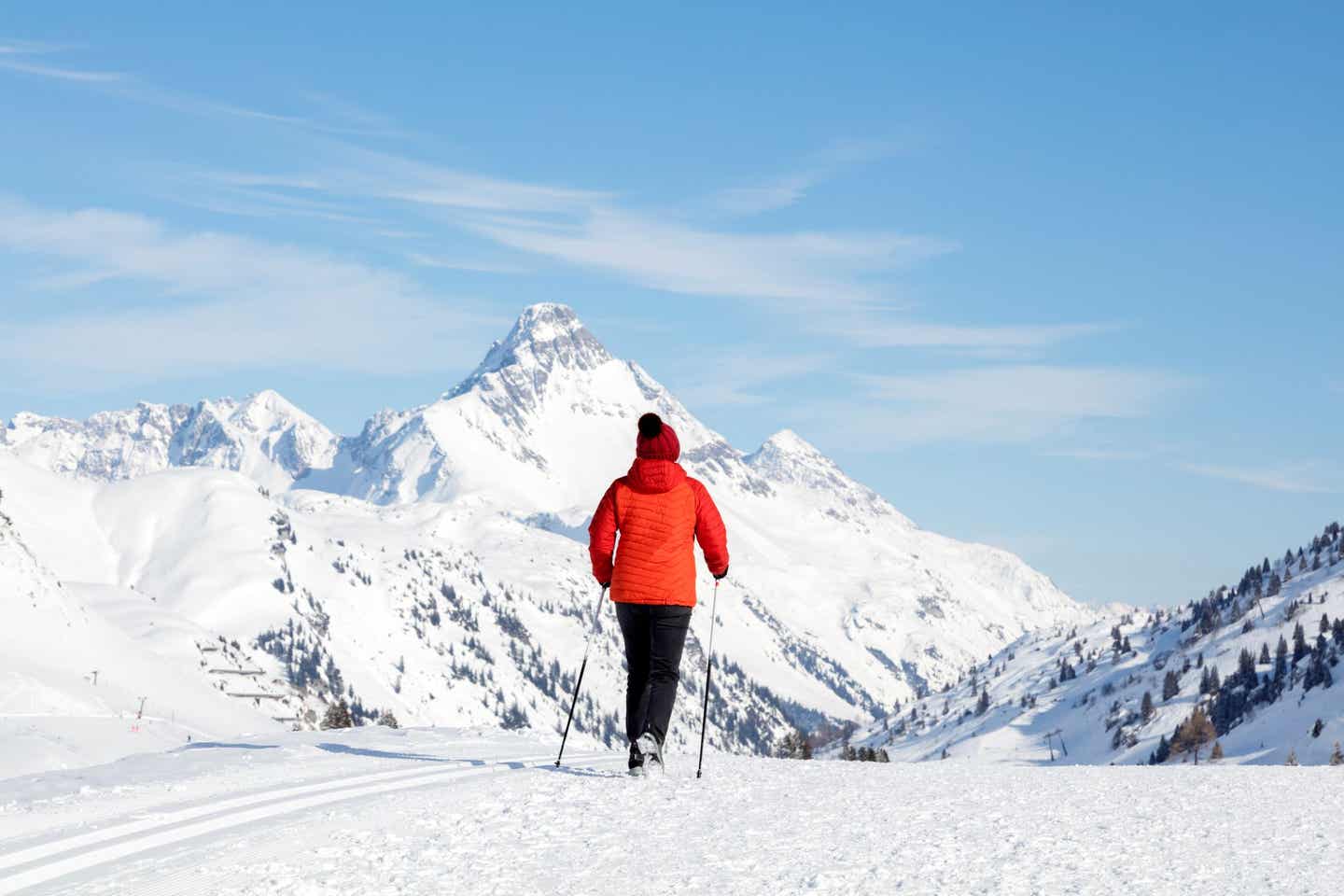 Langläuferin im Schnee