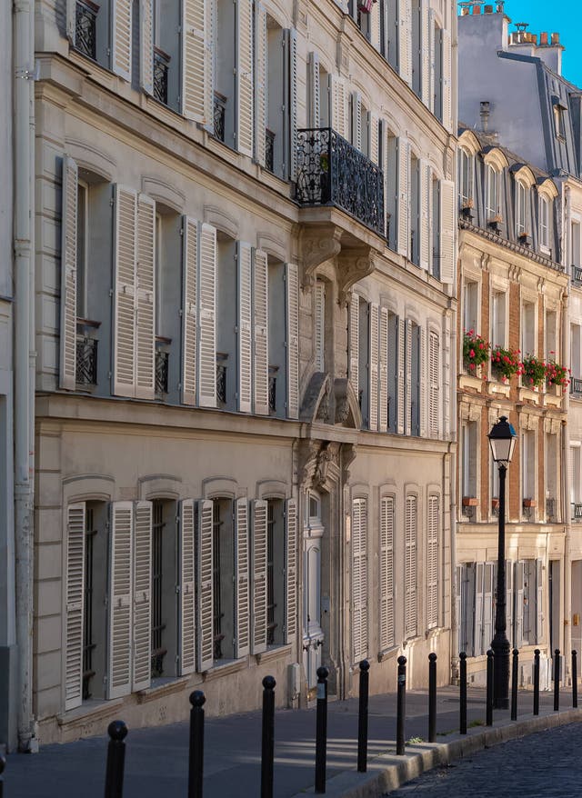 Hotels buchen Straße in Montmatre