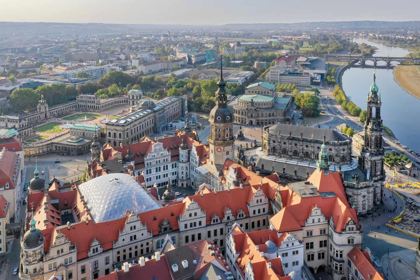Dresden: Hotels im Zentrum mit Frühstück für Sightseeing