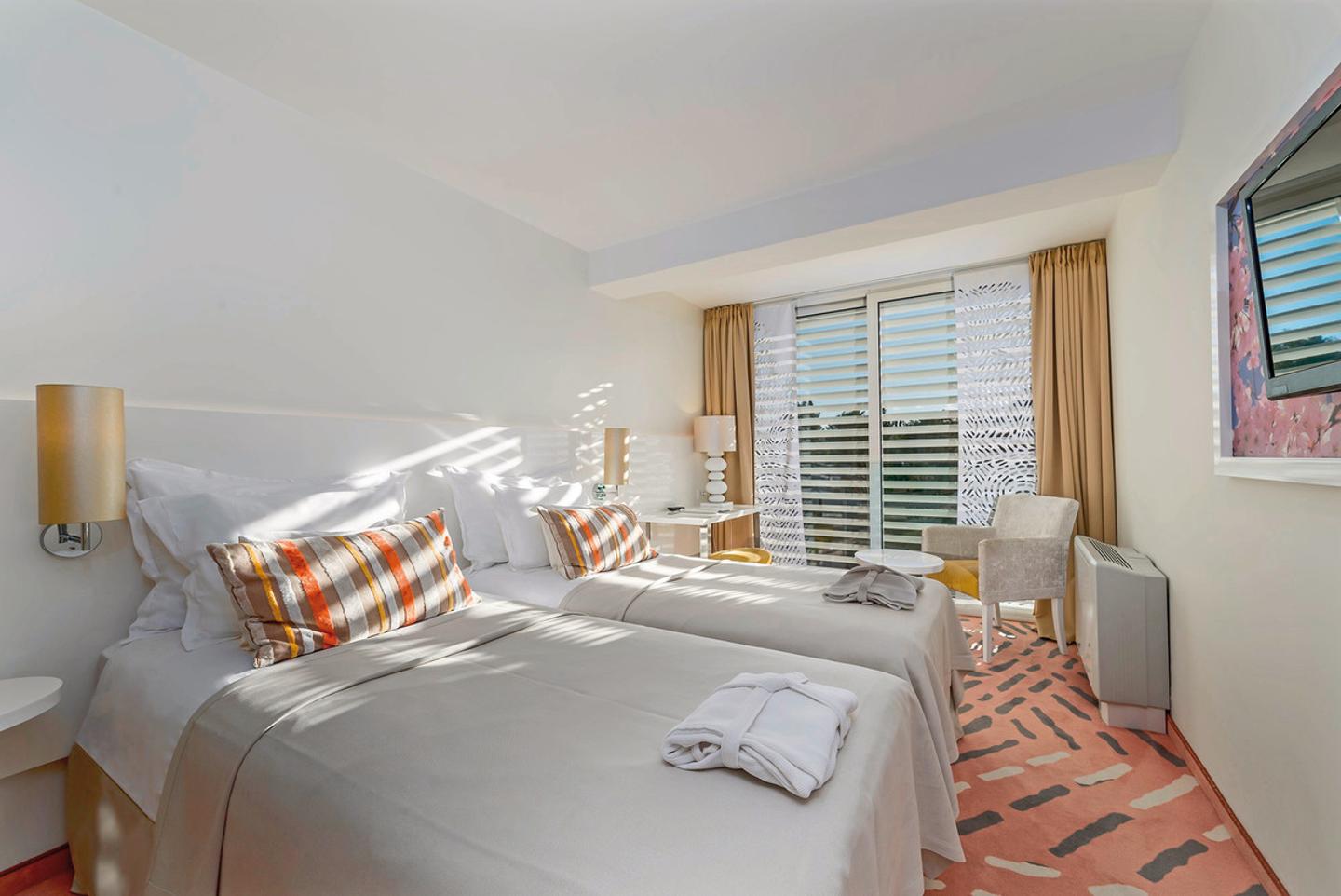 Wohnbeispiel DZ Parkblick franz. Balkon