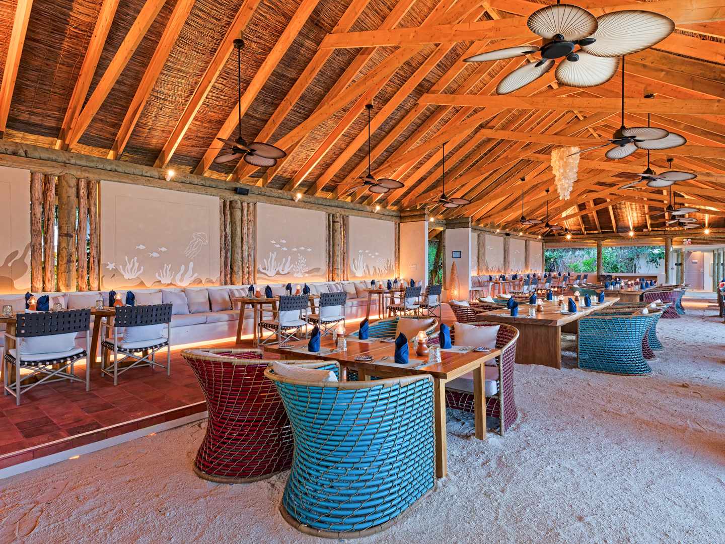 Lounge Möbel und Tische im Sentido Oblu Helengeli