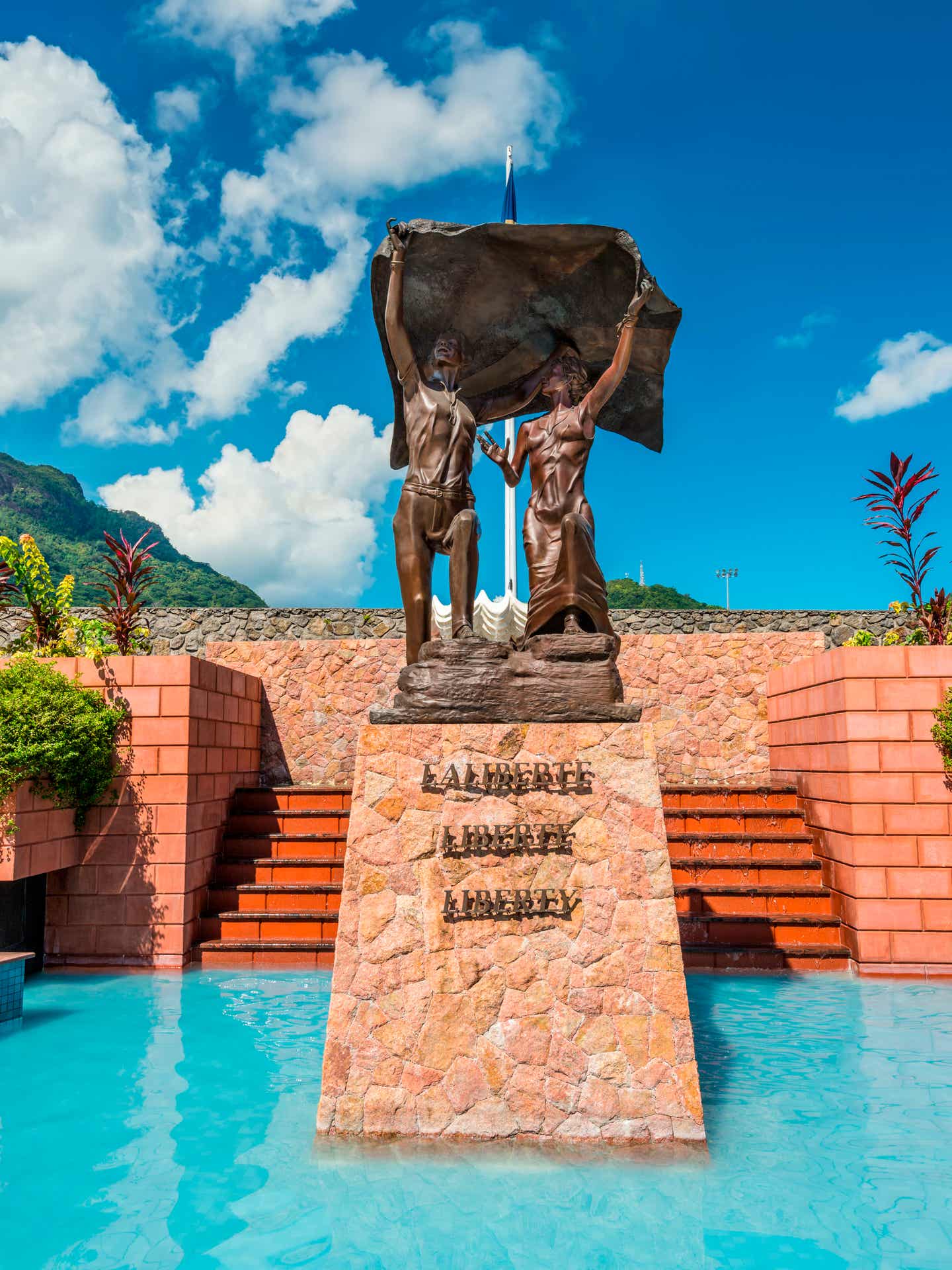 Seychellen: Das Liberty Monument in Victoria