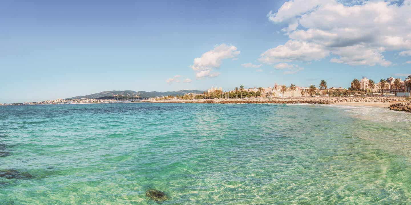 Panorama und Blick auf die Skyline von Playa de Palma de Mallorca