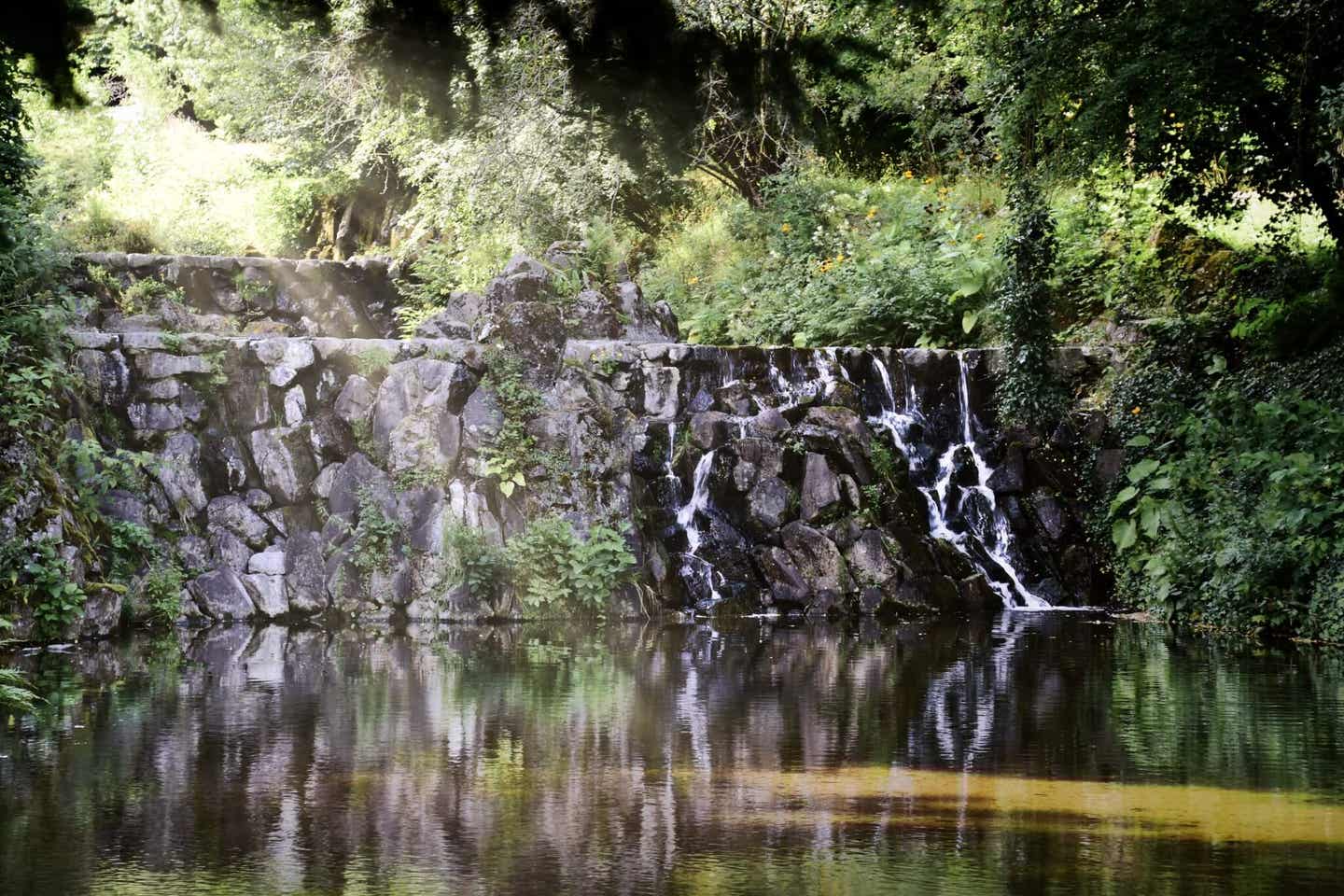 Einer der schönsten Fotospots in Deutschland: Die Teufelsbrücke im Bergpark WIlhelmshöhe