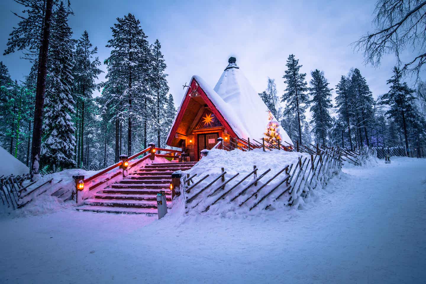 Weihnachtsmanndorf bei Rovaniemi in Finnland