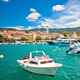 kroatien-kvarner-bucht-crikvenica-hafenpanorama-klein-g-1254641621.jpg