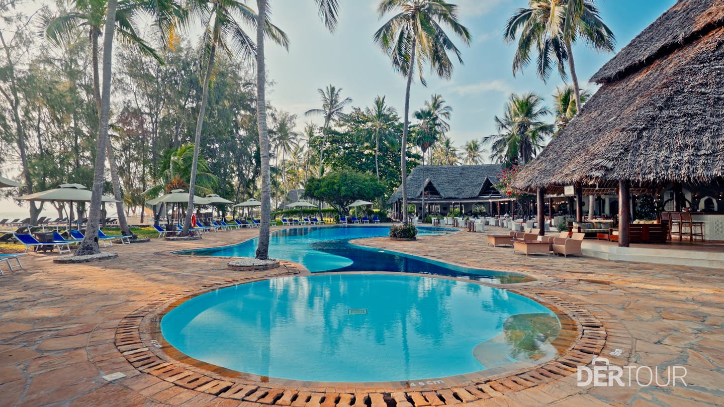Rundgang durch das Bluebay Beach Resort & Spa