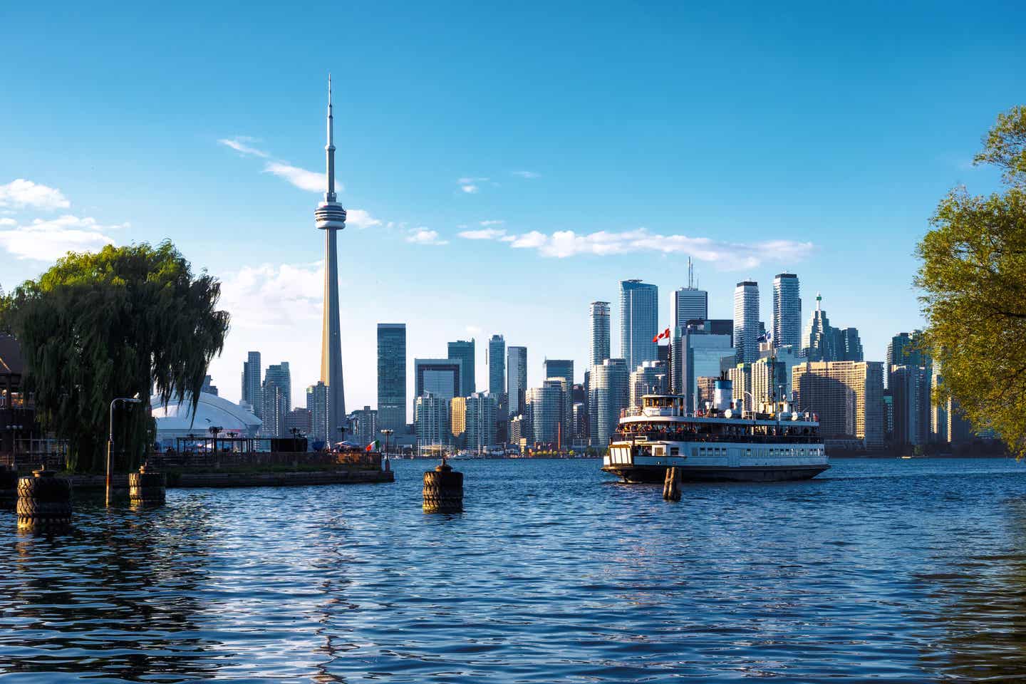 Toronto-Skyline mit Wasserblick