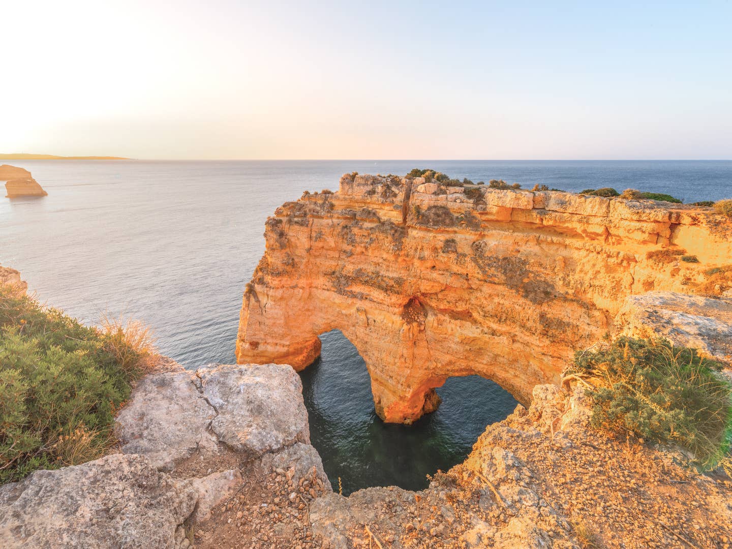 Praia da Marinha – Portugal Praia da Marinha – Portugal
