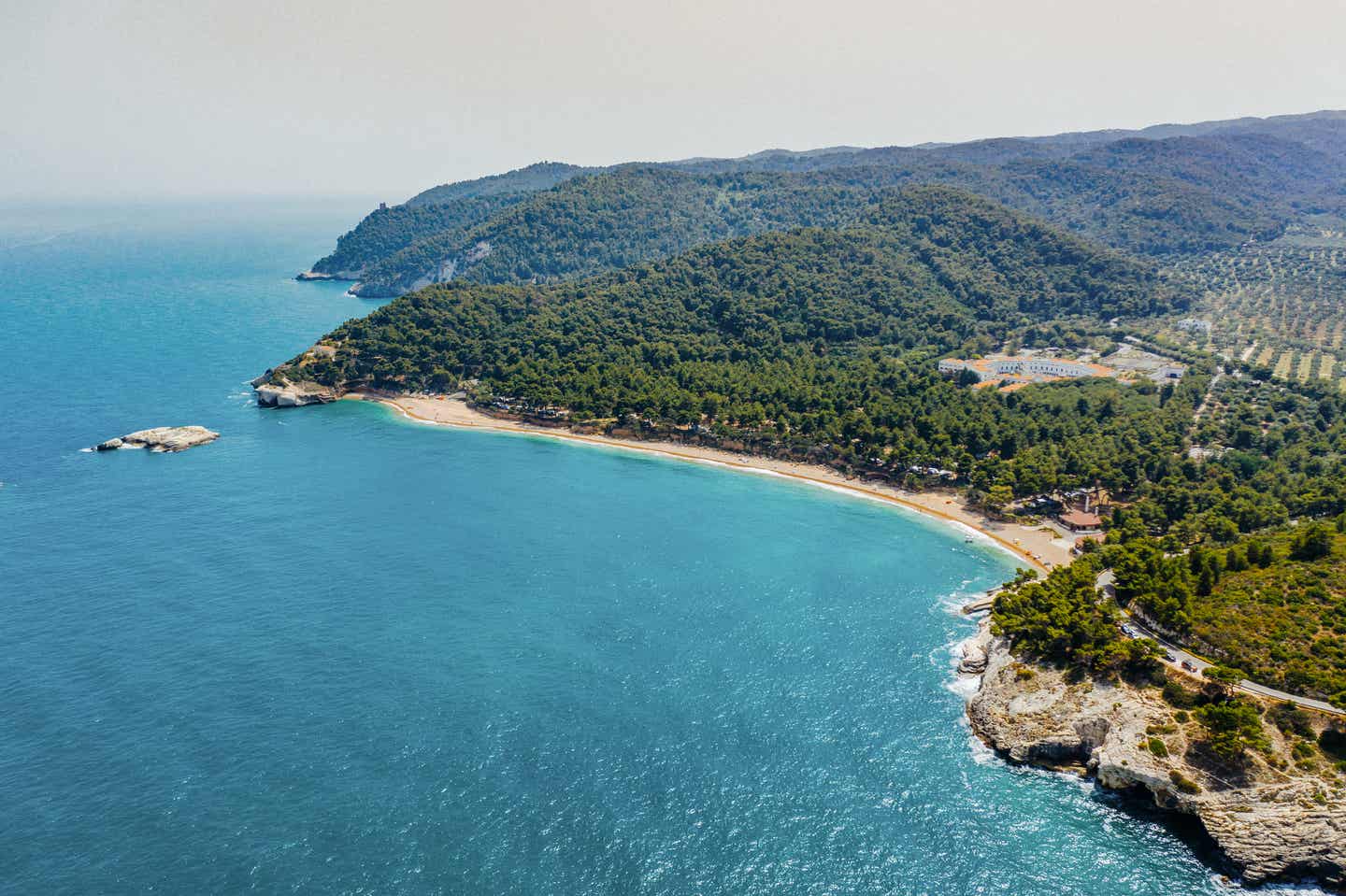 Luftaufnahme der Küste, Vieste, Apulien, Italien