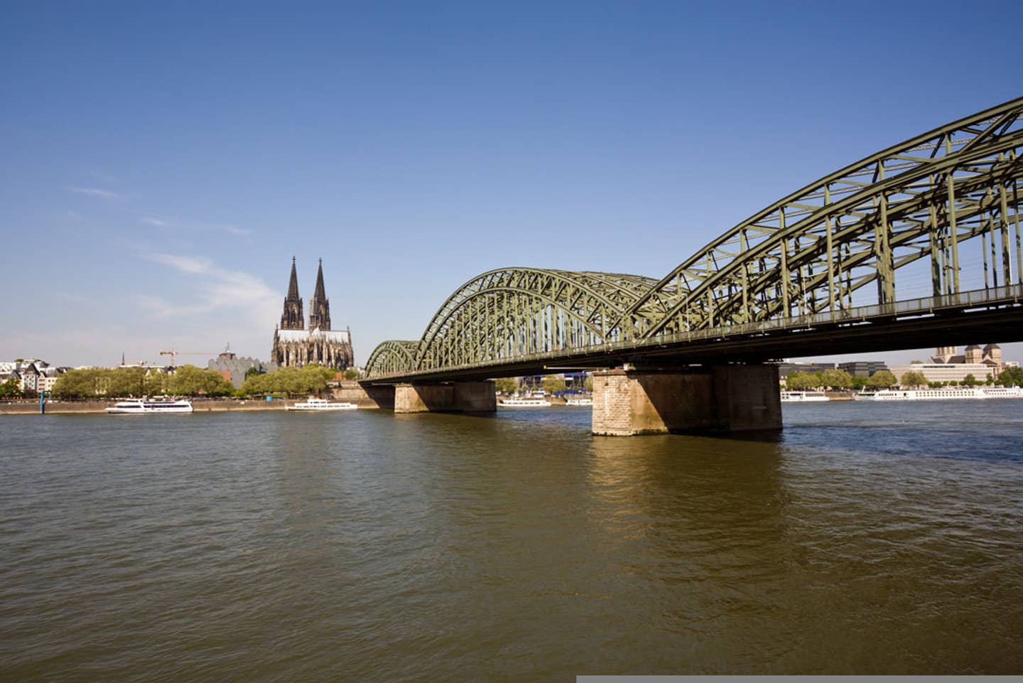 Hohenzollernbrücke in Köln