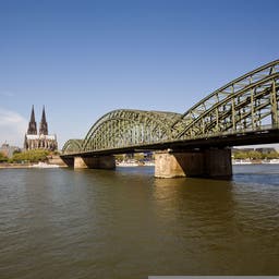 koeln-dom-hohenzollernbruecke-t-94968544.jpg