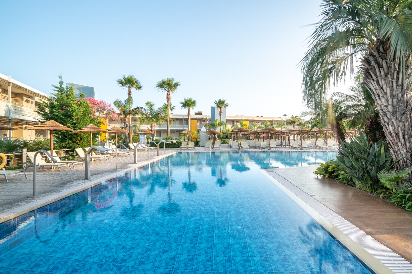 Symmetrische Einstellung auf den Pool