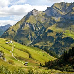 österreich-vorarlberg-bregenzerwald-klein-g-518280517.jpg